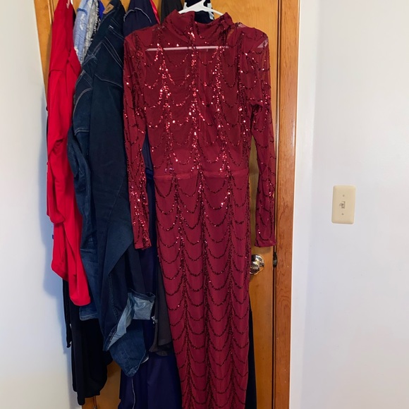 Dress - Picture 2 of 6